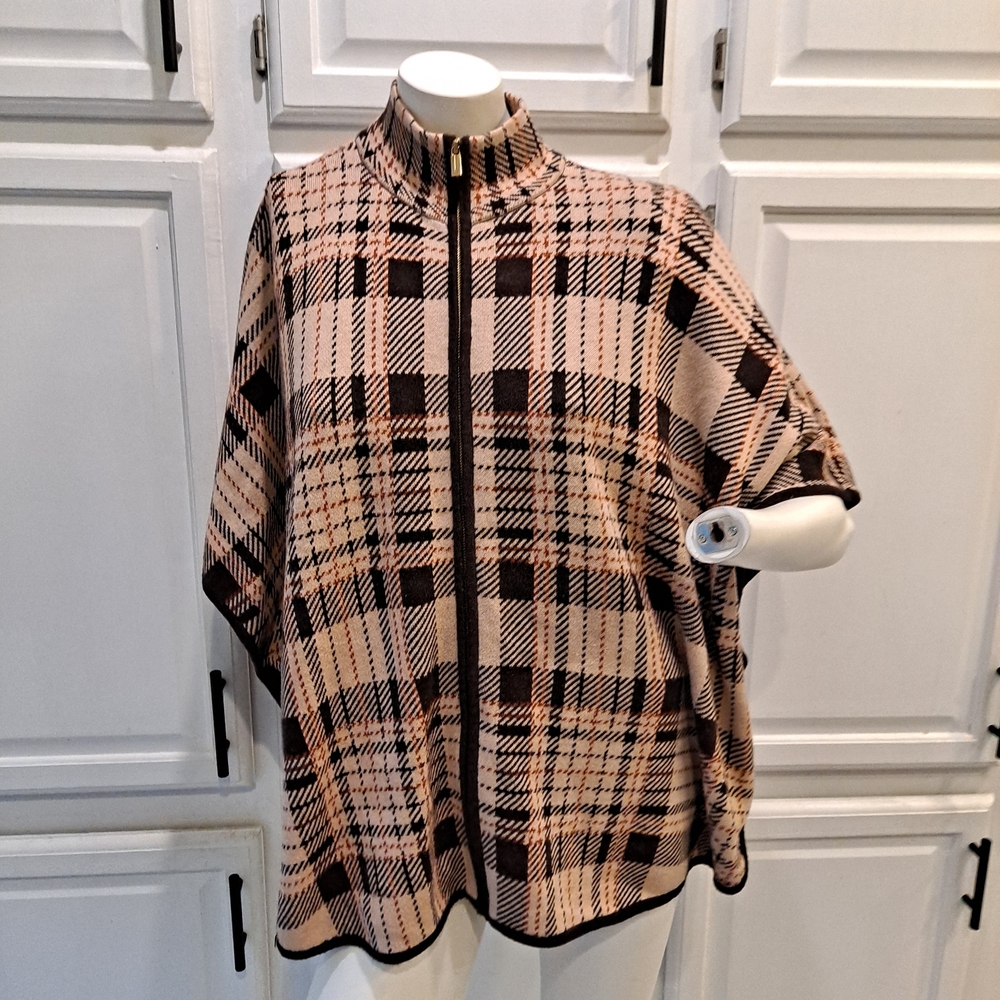 Jones New York Plaid Knit Poncho Wool Blend Tan Black Classic